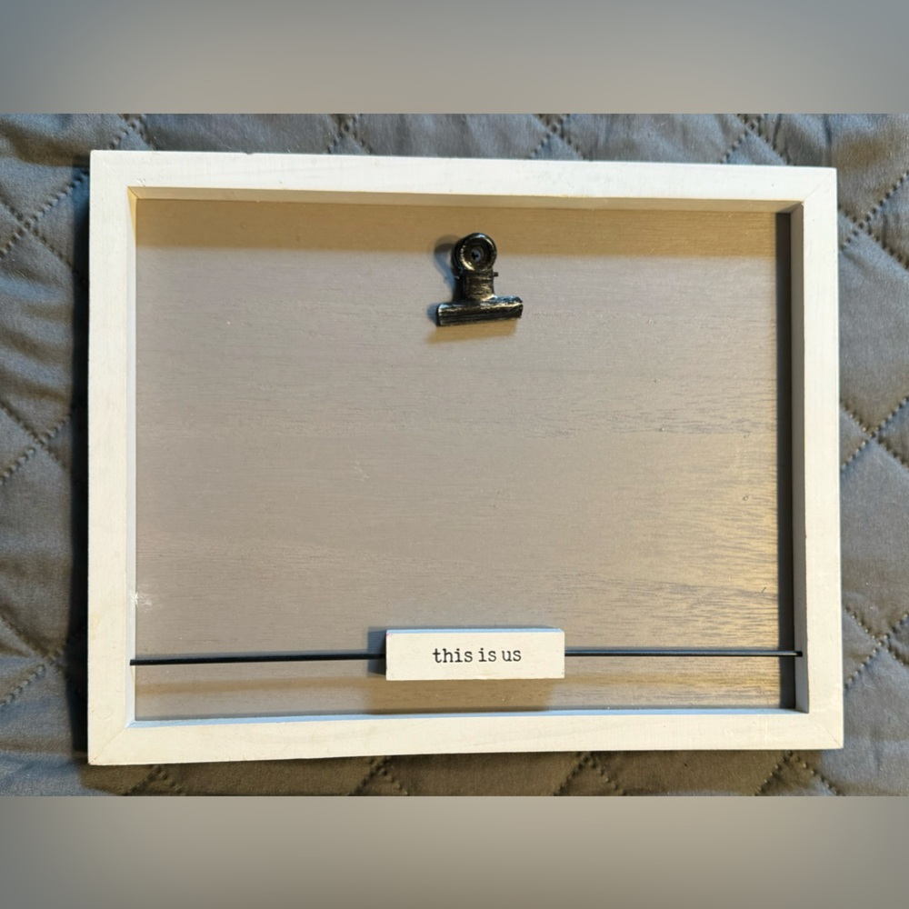 “This is us” clip picture frame for 4x6 picture